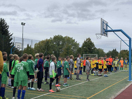 99a350df-5b92-4aab-8347-1779b8416bc1